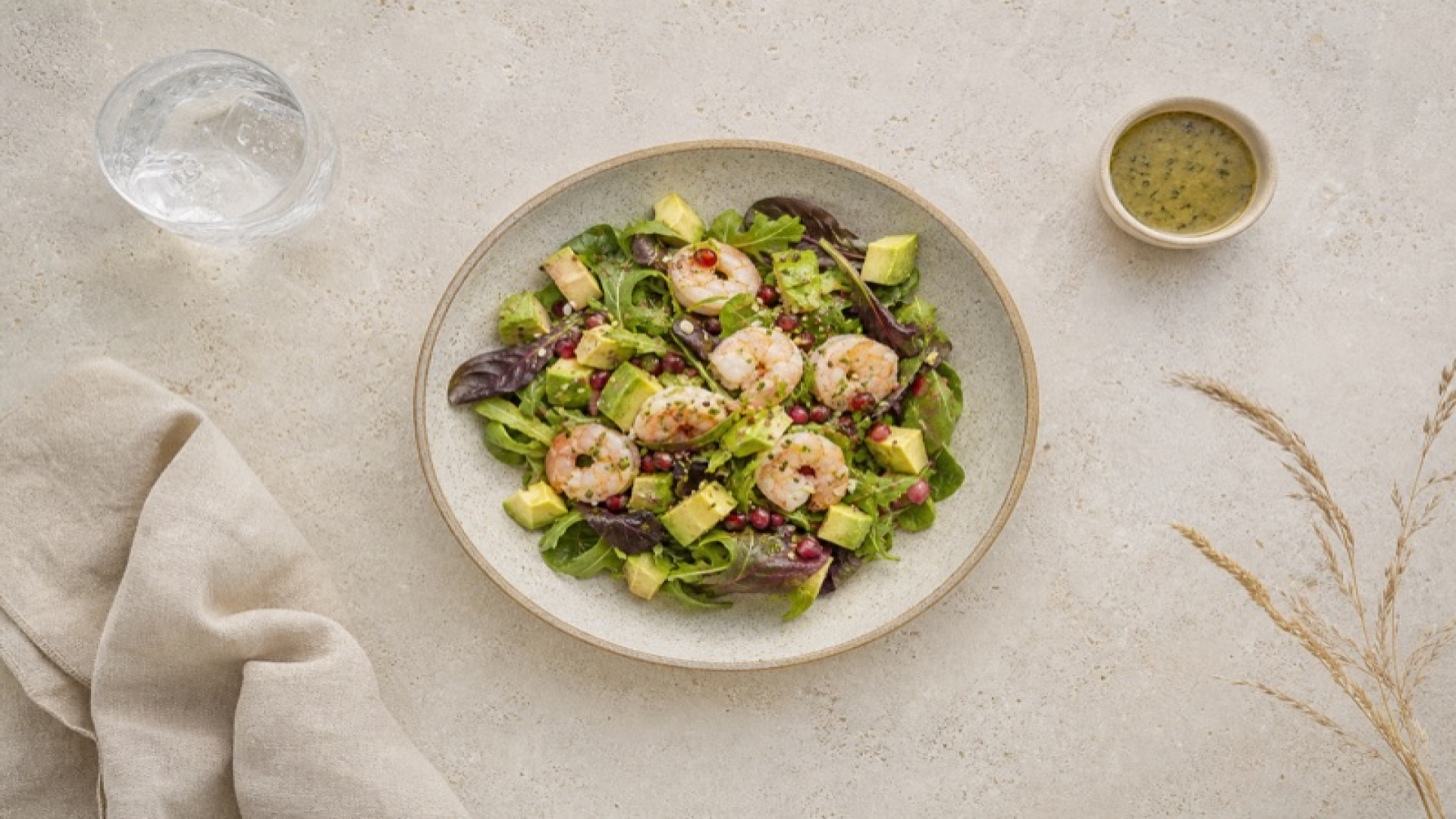 Dean & David - Avocado Prawn Small mit French Herb Dressing