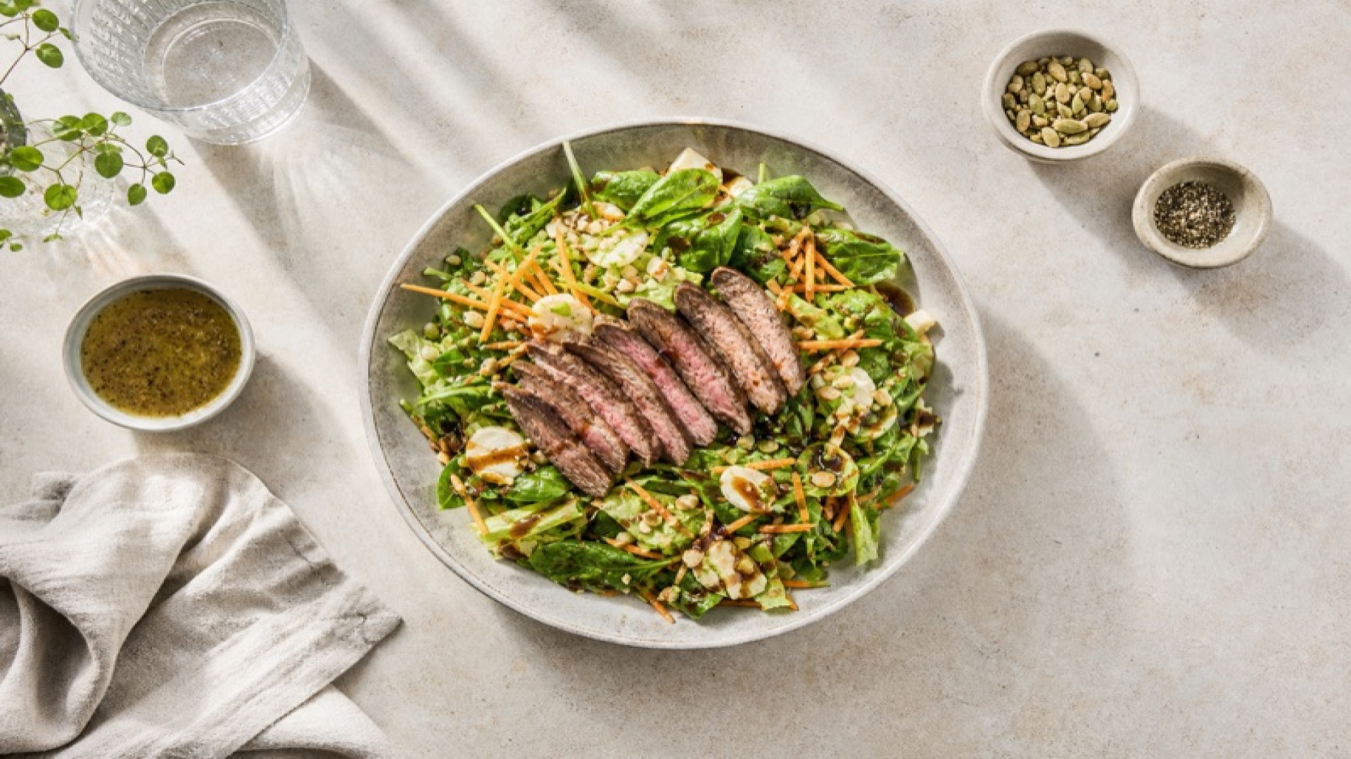 Dean & David - Big Easy Beef Small mit Balsamico Ahornsirup Dressing