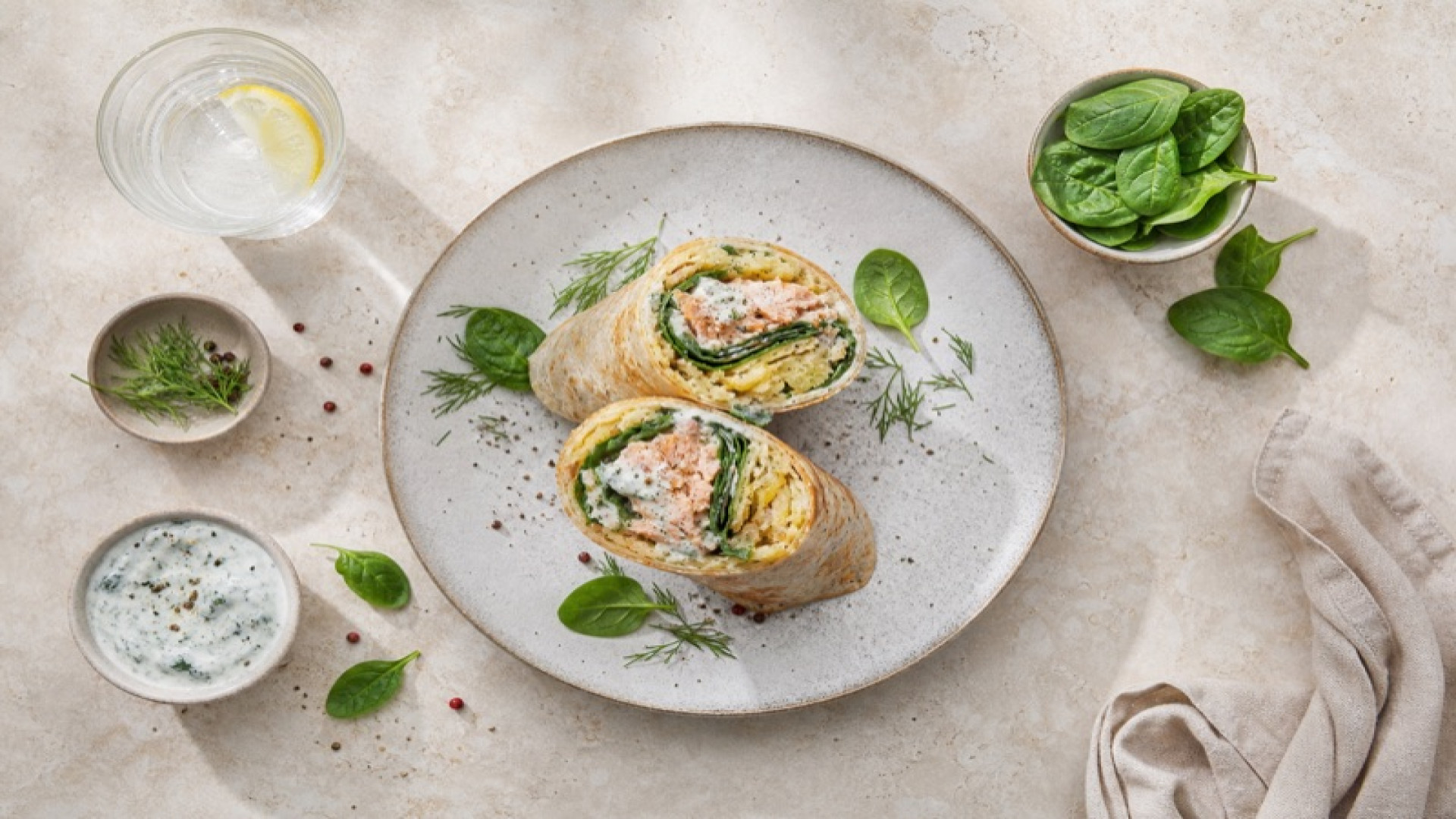Herzhafter Meerforellen-Rösti-Wrap mit Spinat-Joghurt
