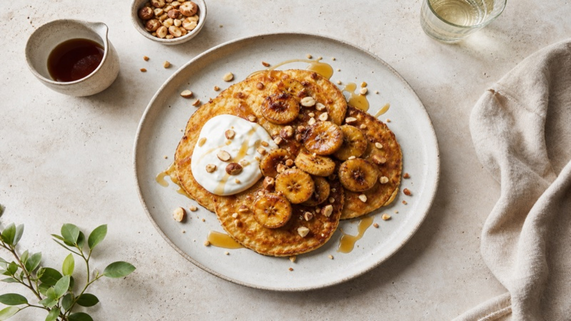 Maispfannkuchen mit karamellisierter Banane