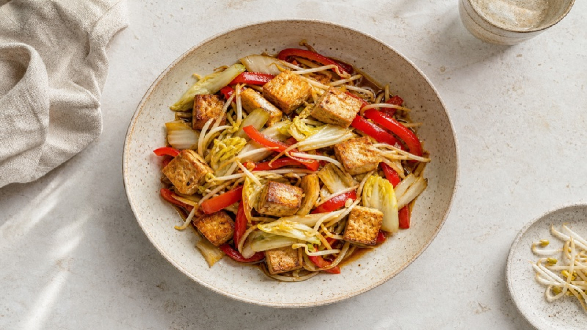 Wokgemüse mit Tofu
